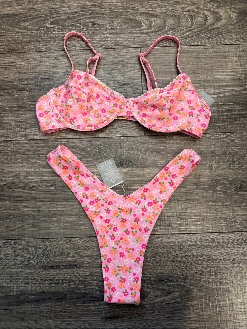 Kulani Kinis Frangipani Fever Dusty Pink Underwire Bikini Set Size Small - Picture 11 of 11